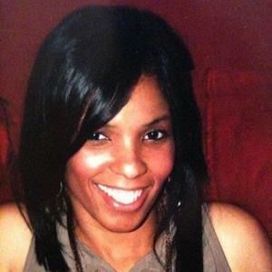 Meet your Posher, Khara